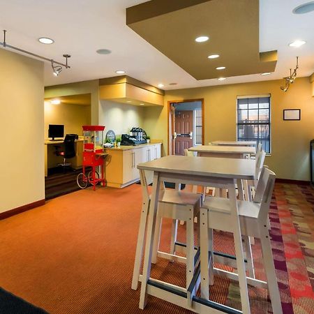 Sonesta Simply Suites Detroit Нови Екстериор снимка
