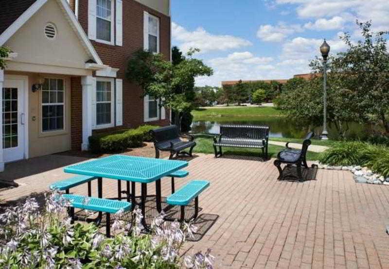 Sonesta Simply Suites Detroit Нови Екстериор снимка