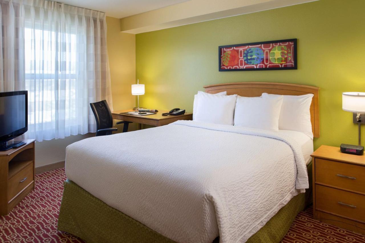 Sonesta Simply Suites Detroit Нови Екстериор снимка