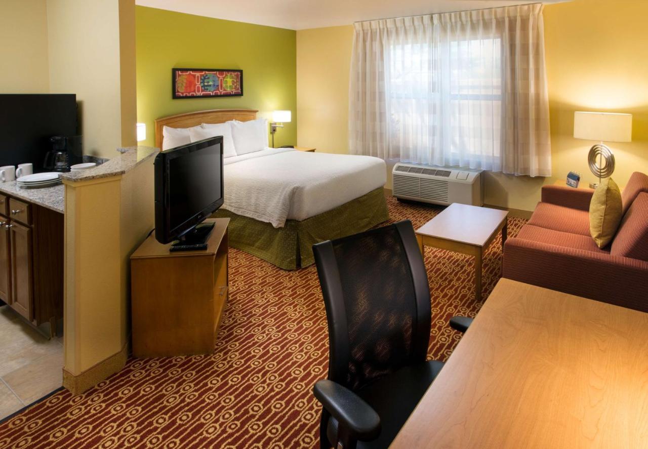 Sonesta Simply Suites Detroit Нови Екстериор снимка