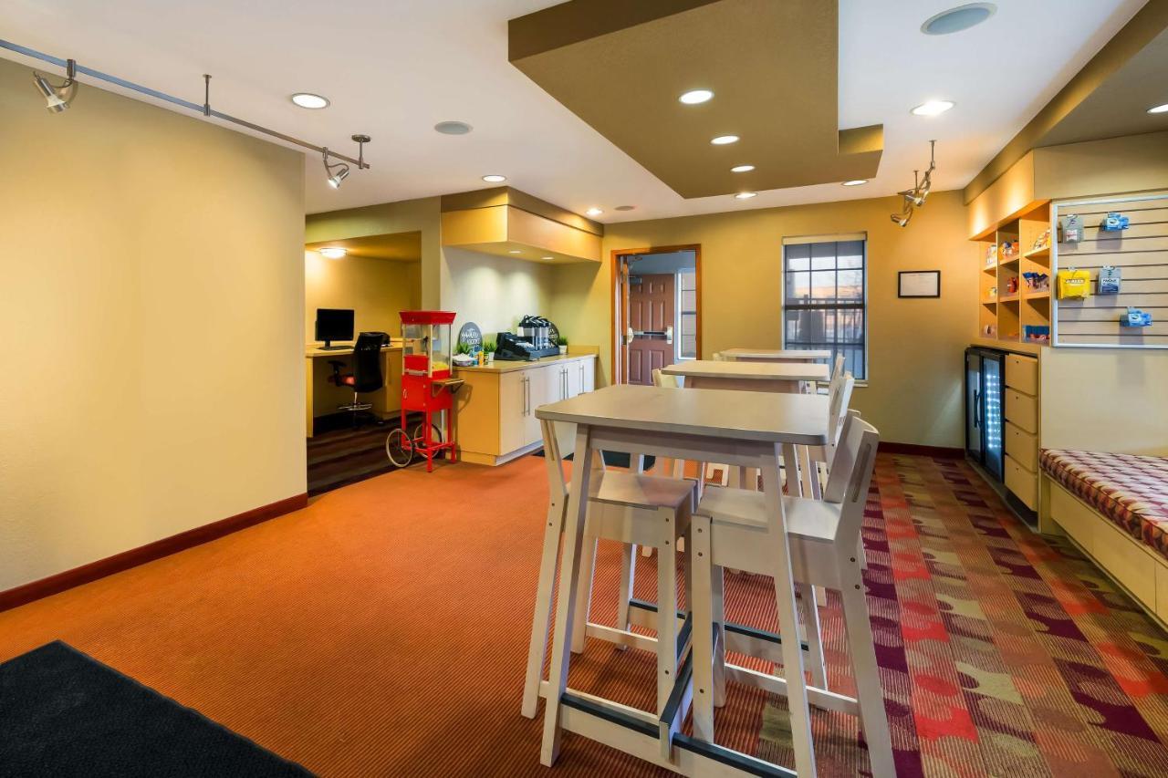 Sonesta Simply Suites Detroit Нови Екстериор снимка