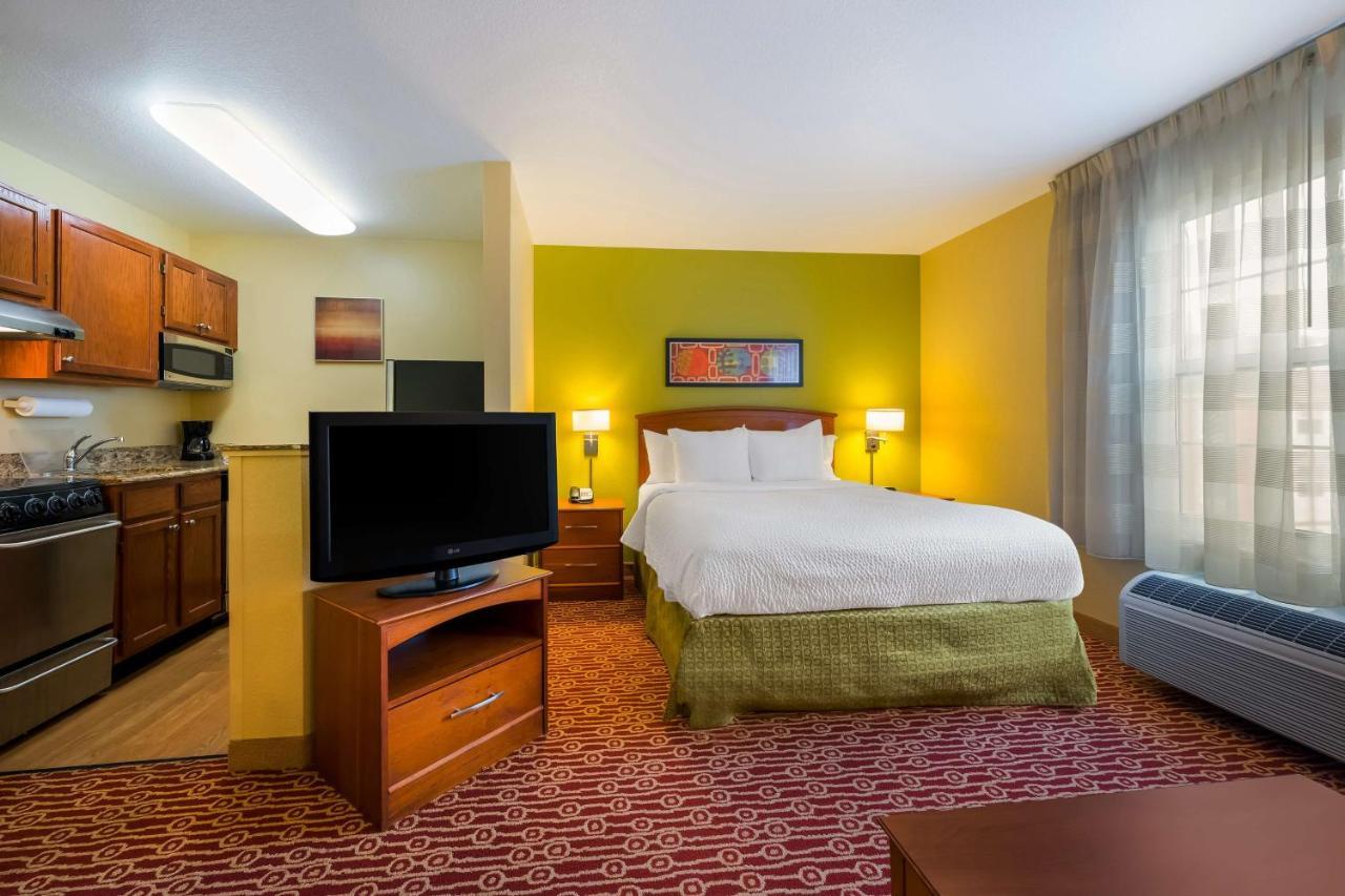 Sonesta Simply Suites Detroit Нови Екстериор снимка