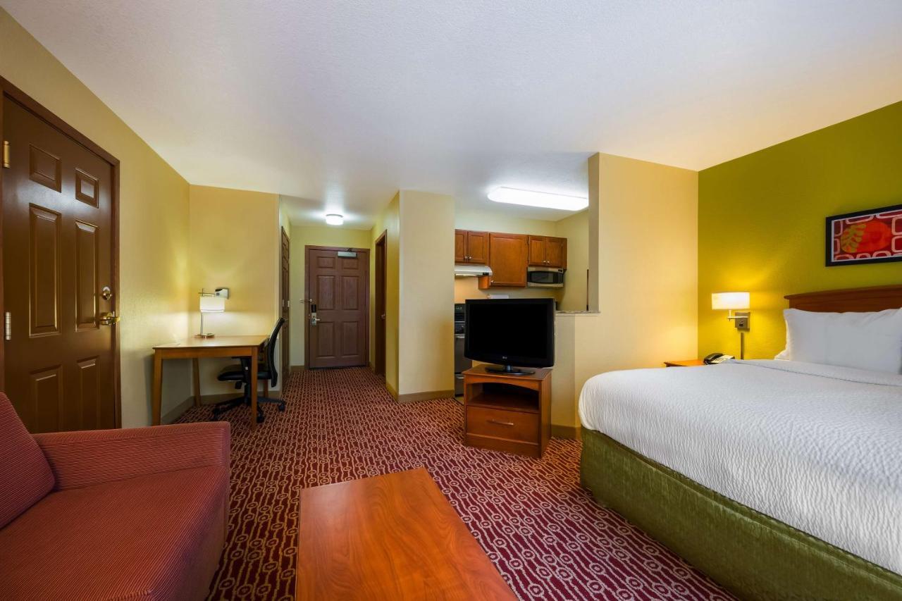 Sonesta Simply Suites Detroit Нови Екстериор снимка