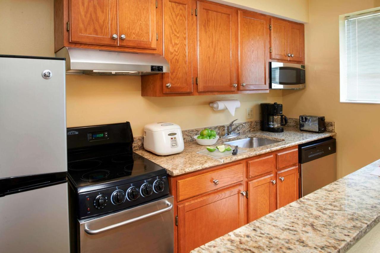 Sonesta Simply Suites Detroit Нови Екстериор снимка