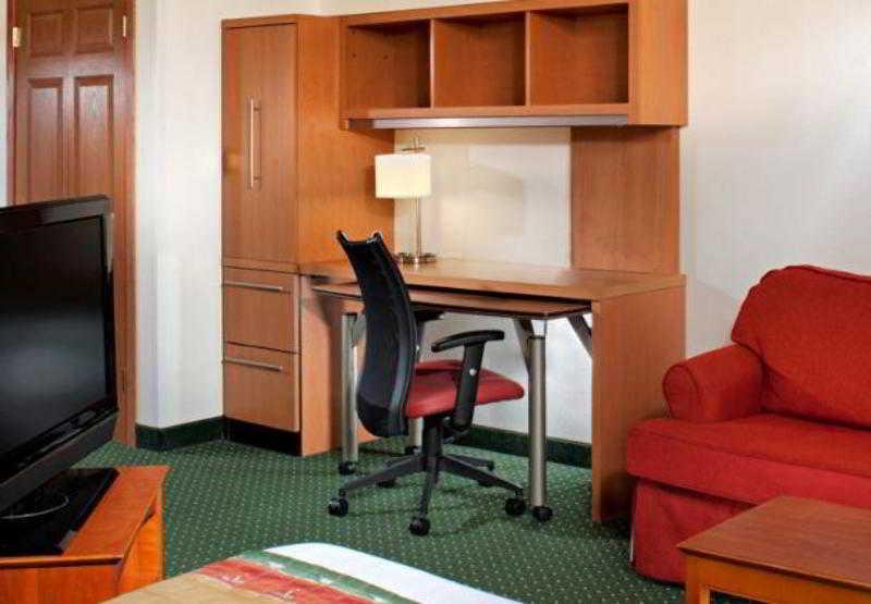 Sonesta Simply Suites Detroit Нови Стая снимка